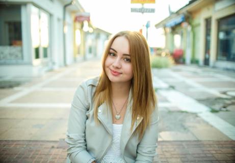 How To Date Introverted Girls